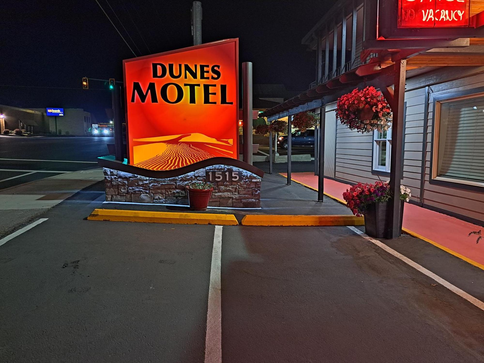 ดันส์ โฮเต็ล เบนด์ Motel ภายนอก รูปภาพ